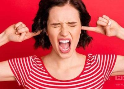 آیا وزوز گوش و سوت کشیدن آن خطرناک است؟ آیا وزوز گوش و سوت کشیدن آن خطرناک است؟